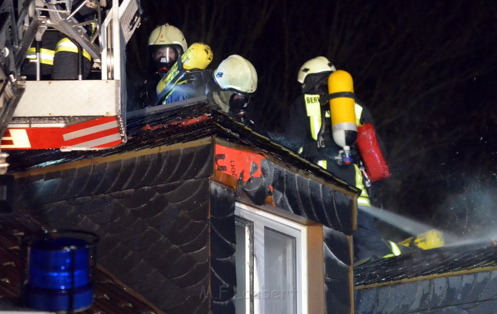 Feuer 2 Koeln Junkersdorf Salzburgerweg P151.JPG - Miklos Laubert